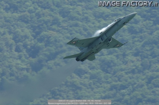 2005-07-15 Lugano Airshow 008 - FA-18C Hornet